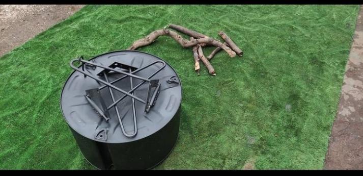 Eco Model Fire Pit with Foldable Legs